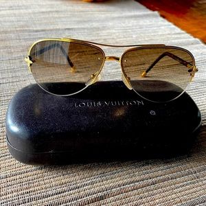 Louis Vuitton Petite Viola Aviators